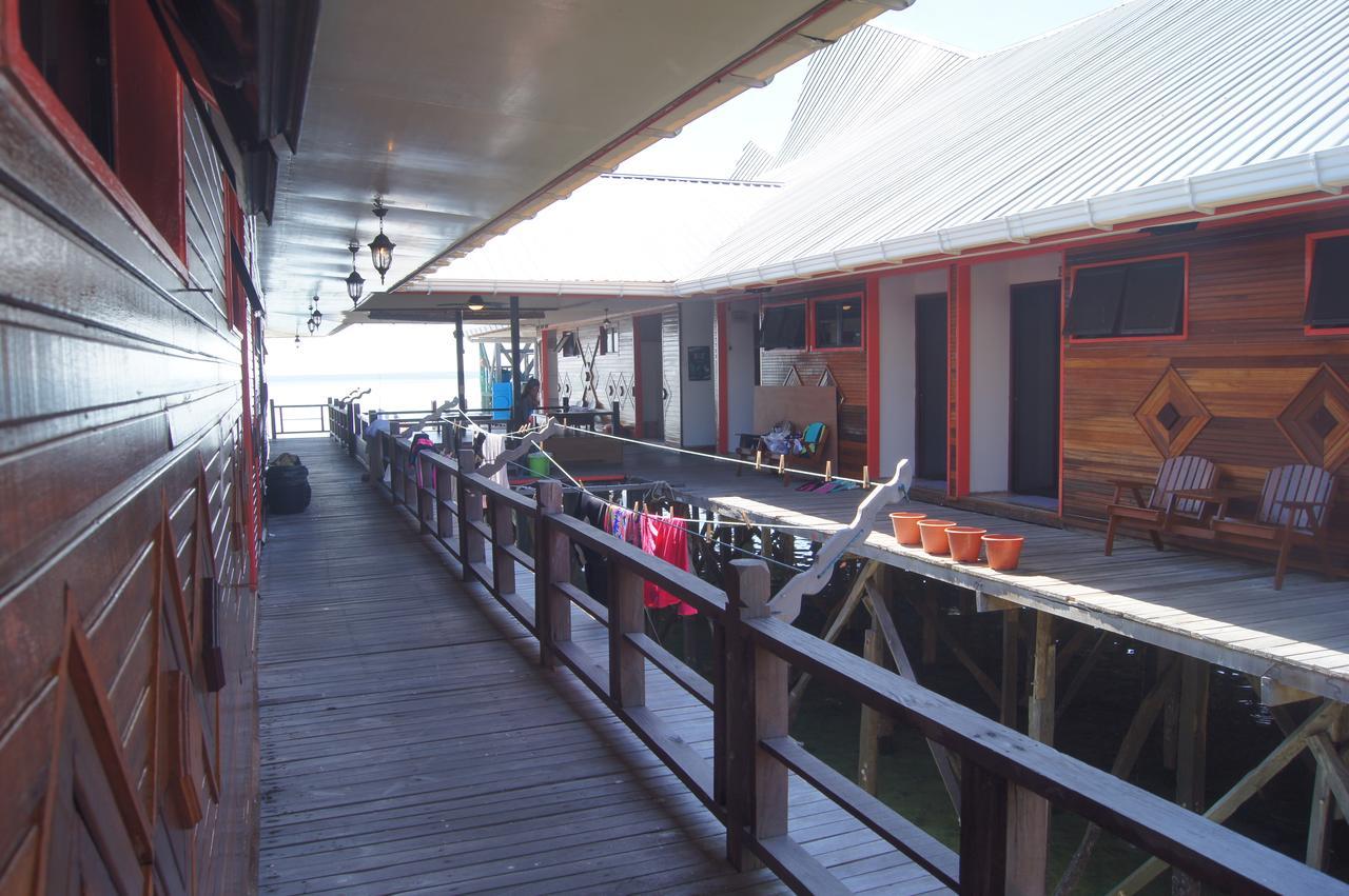 Mabul Paradise LodgeMabul Island エクステリア 写真